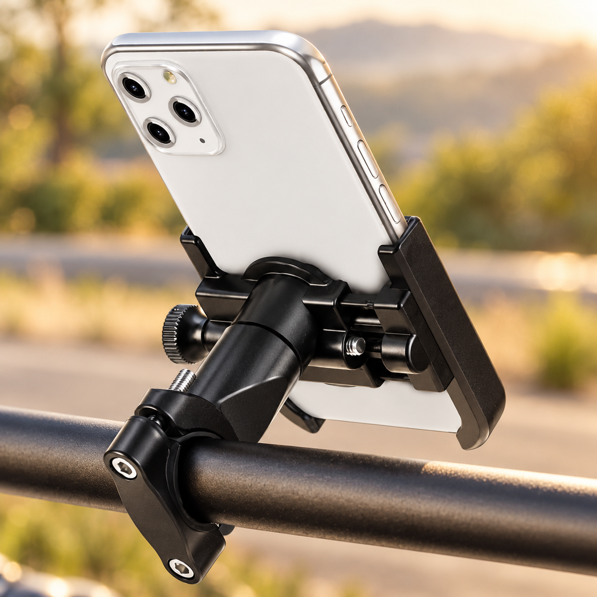 Support telephone moto attache au guidon